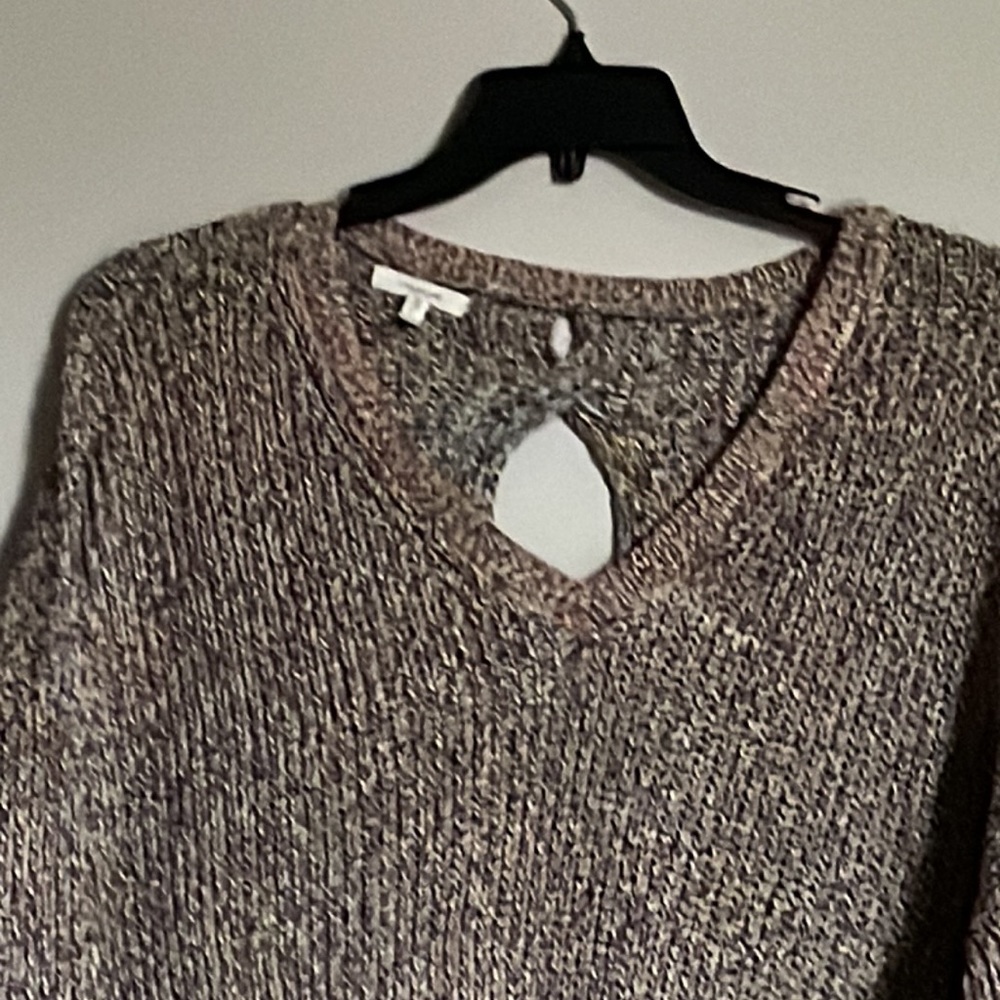 Sweater - Picture 2 of 4